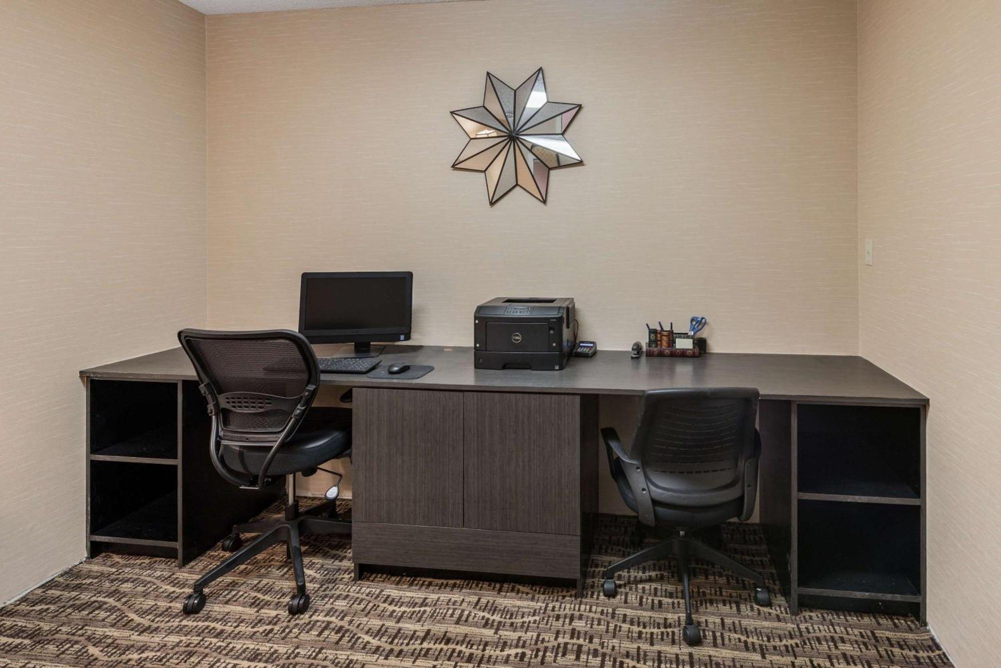 Comfort Suites Monroe Esterno foto