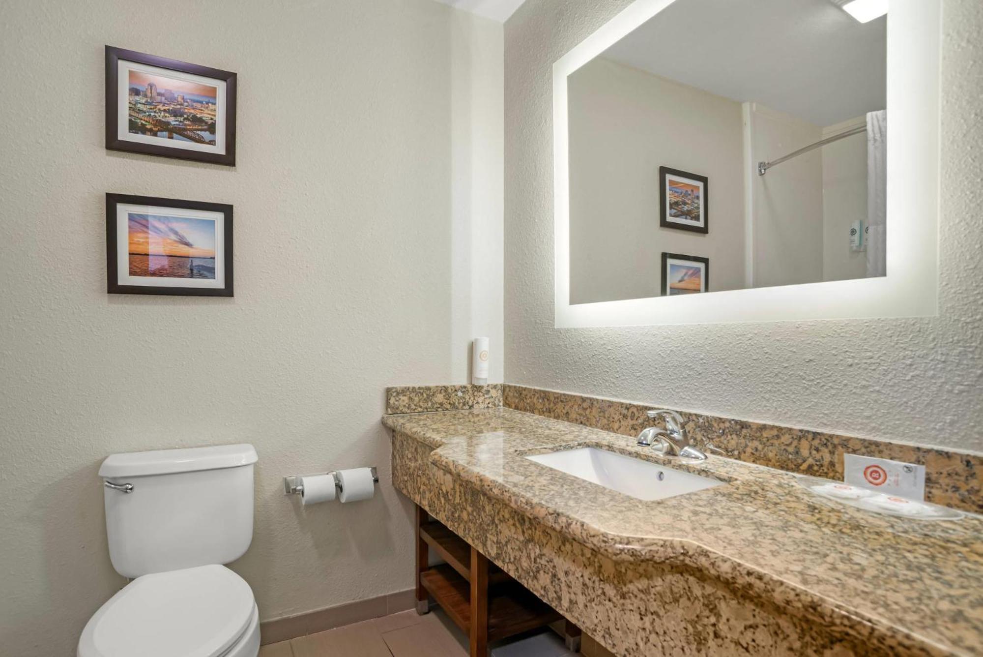 Comfort Suites Monroe Esterno foto