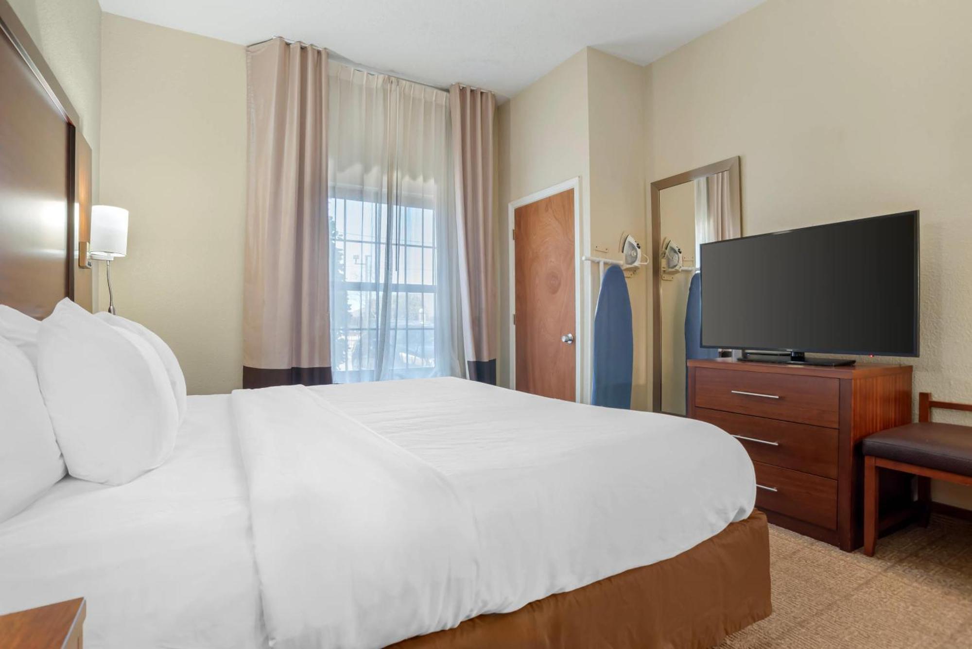 Comfort Suites Monroe Esterno foto